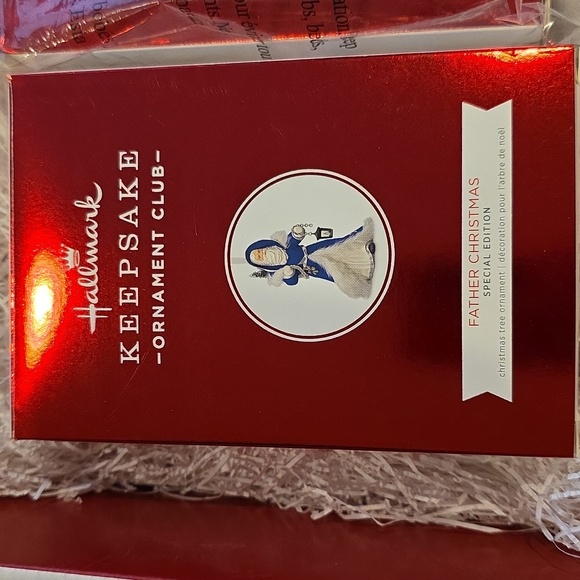 2018 Hallmark Member Exclusive  Ornament - Picture 2 of 2